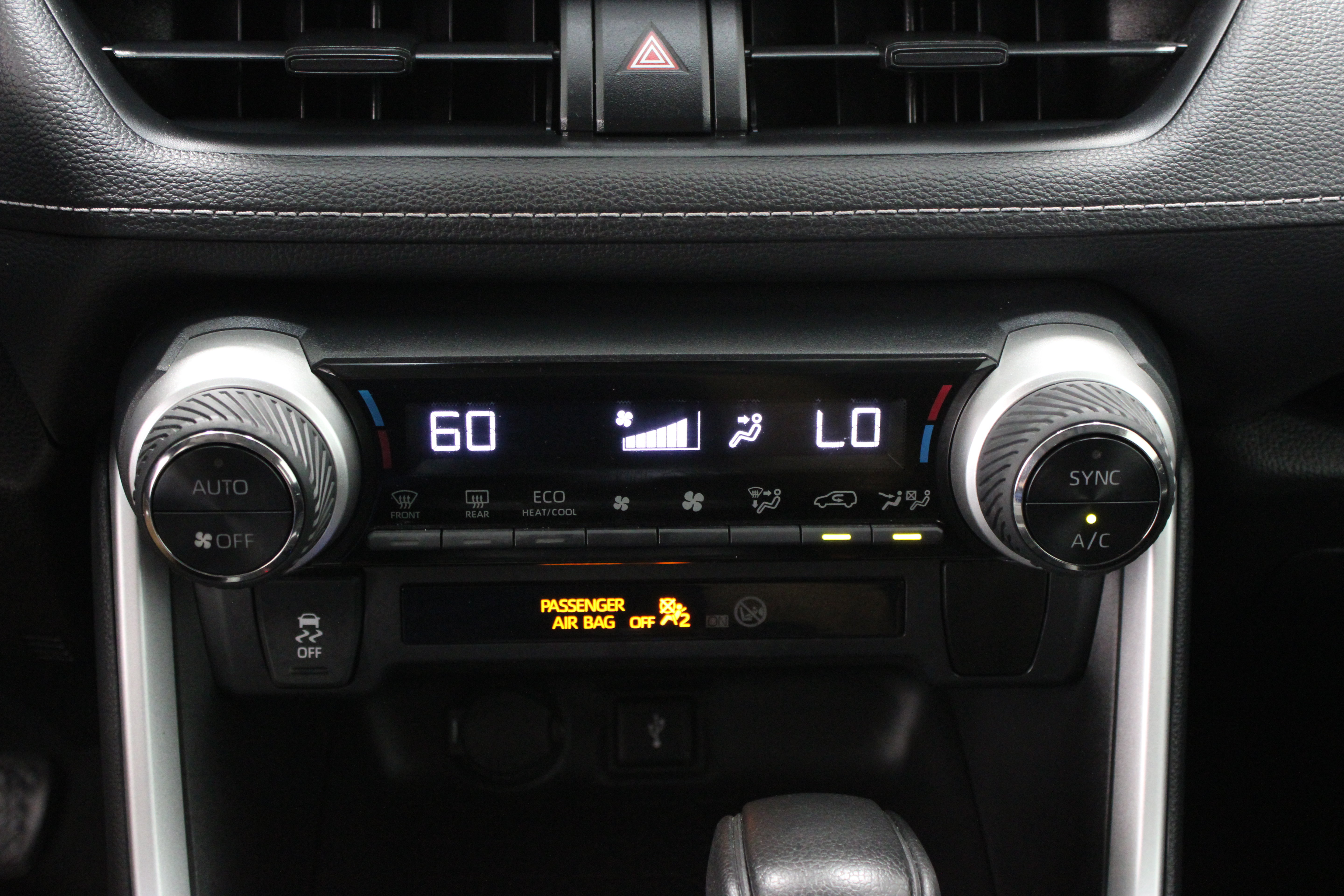 Certified 2021 Toyota RAV4 XLE w/ Convenience Package AWD/4WD image 20