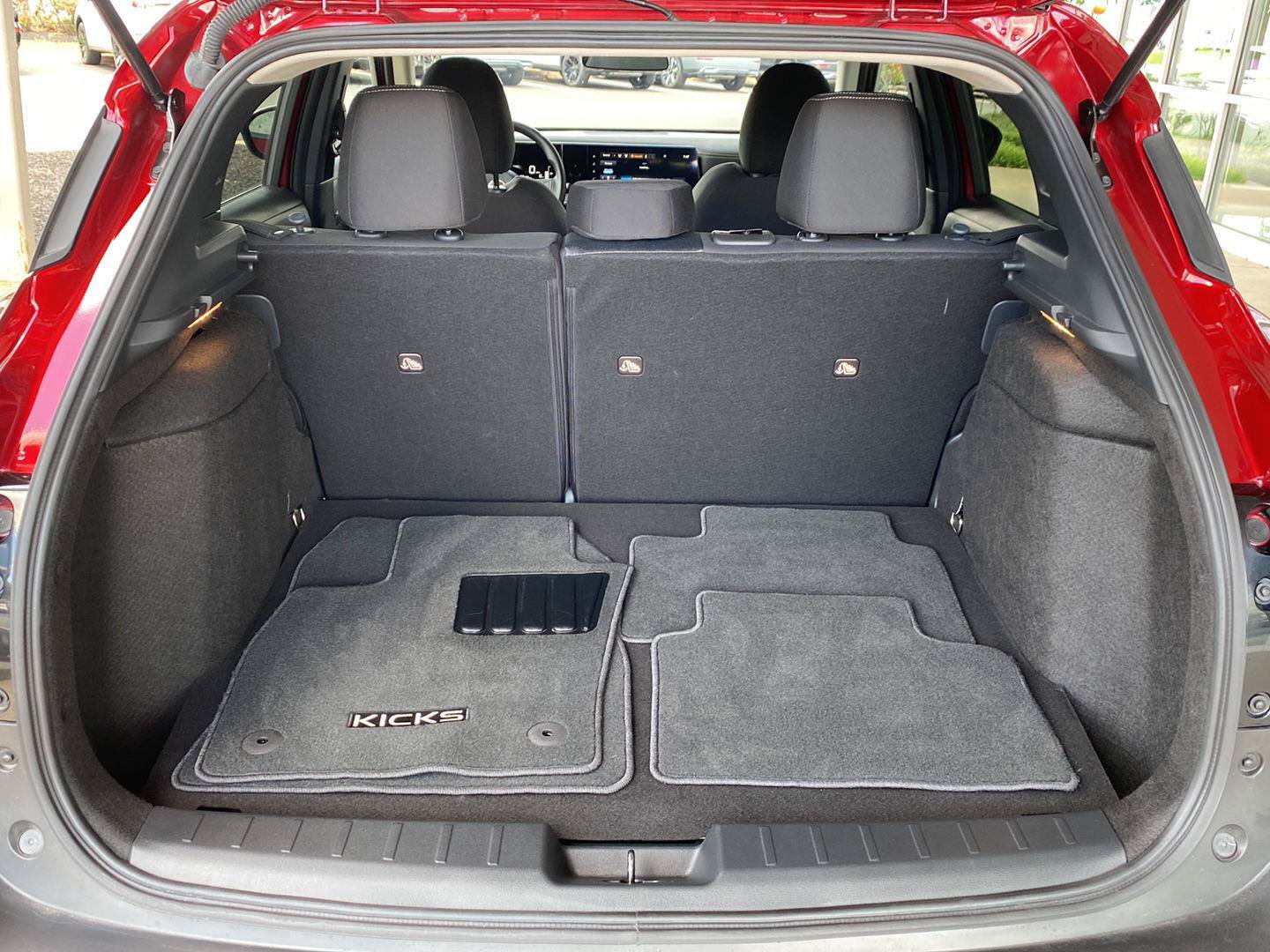 Certified 2025 Nissan Kicks SV AWD/4WD image 11