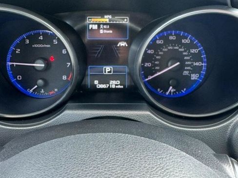 Used 2019 Subaru Outback 3.6R Limited w/ Popular Package #2 AWD/4WD image 8