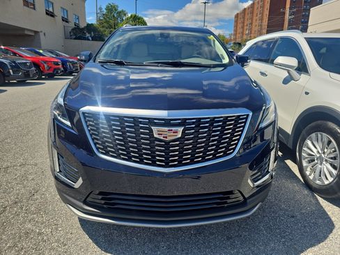 Used 2022 Cadillac XT5 Premium Luxury FWD image 3