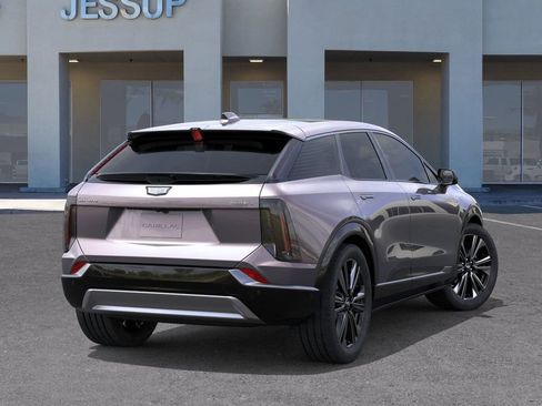 New 2026 Cadillac Optiq Luxury 2 image 4