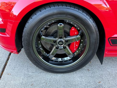 Used 2006 Ford Mustang GT image 16