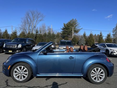 Used 2017 Volkswagen Beetle 1.8T Classic image 8