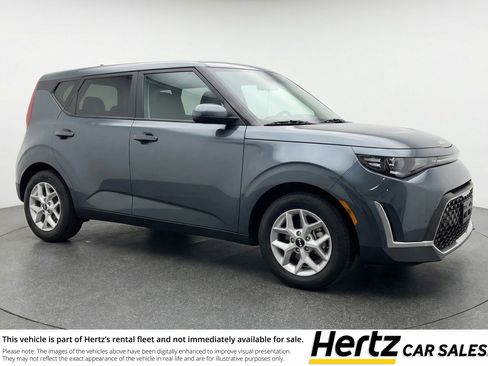Used 2025 Kia Soul LX w/ LX Technology Package FWD image 1
