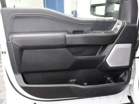 Used 2025 Ford F150 Lariat w/ Equipment Group 502A High AWD/4WD image 77