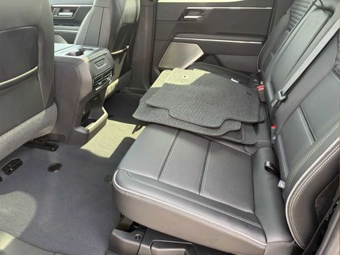 Used 2025 GMC Sierra EV Denali AWD/4WD image 22