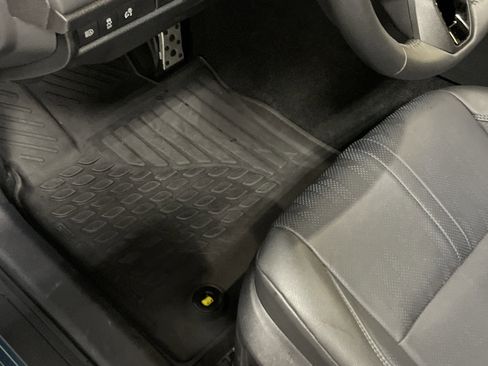 Used 2025 Toyota Camry XSE image 17