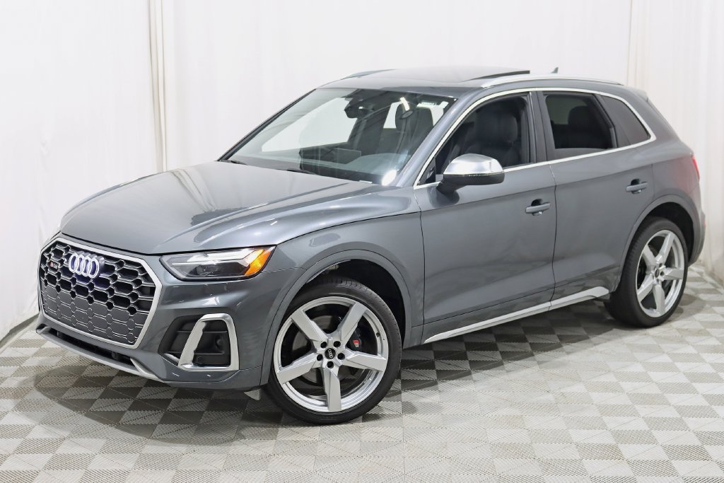 Used 2024 Audi SQ5 Premium w/ 21" Wheel Package AWD/4WD image 7