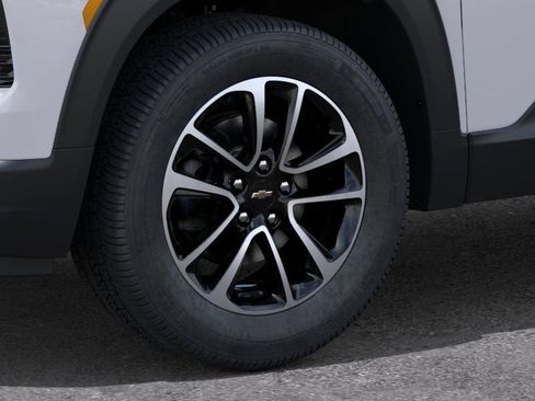 New 2026 Chevrolet TrailBlazer LT w/ Driver Confidence Package FWD image 9