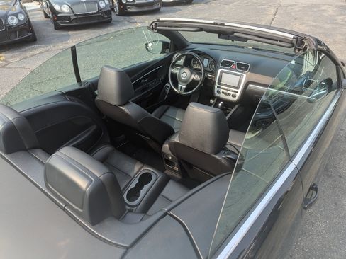 Used 2014 Volkswagen Eos image 51