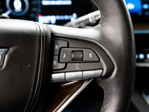 Used 2024 Cadillac Escalade Sport Platinum image 16