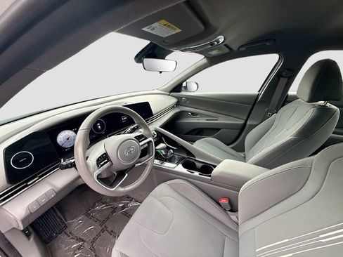 Certified 2023 Hyundai Elantra SEL w/ Convenience Package FWD image 20
