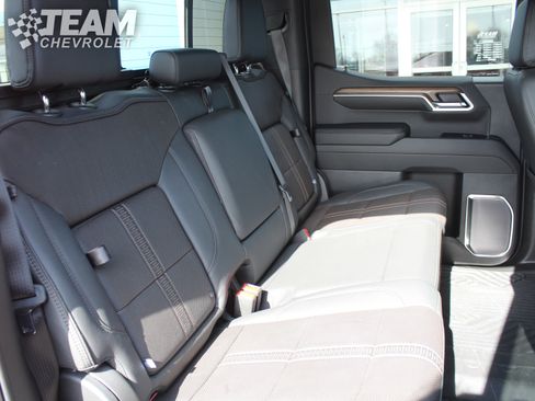 Certified 2024 Chevrolet Silverado 1500 High Country w/ Z71 Off-Road Package image 24