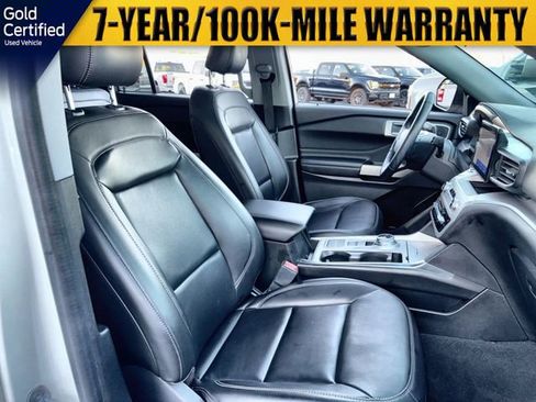 Certified 2022 Ford Explorer XLT w/ Equipment Group 202A image 33