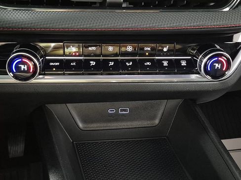 Used 2026 Chevrolet Equinox RS w/ Safety and Technology Package image 18