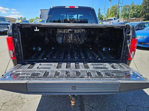 Used 2019 Ford F150 Platinum w/ Equipment Group 701A Luxury AWD/4WD image 12