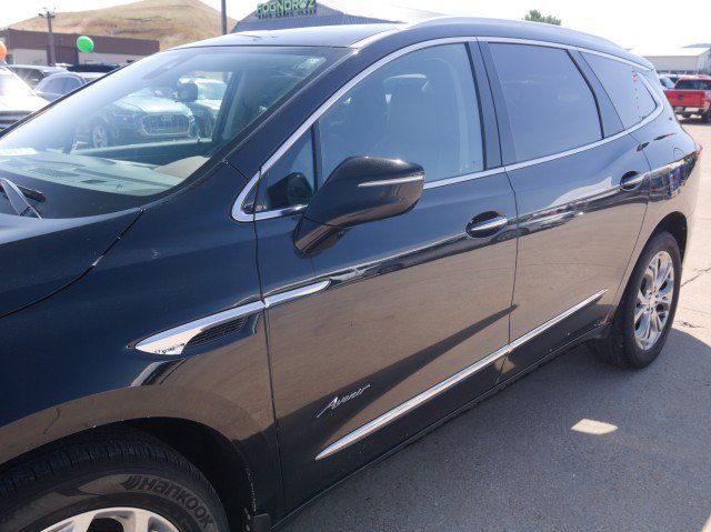 Used 2018 Buick Enclave Avenir w/ Avenir Technology Package AWD/4WD image 7