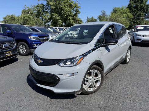 Used 2020 Chevrolet Bolt LT image 2