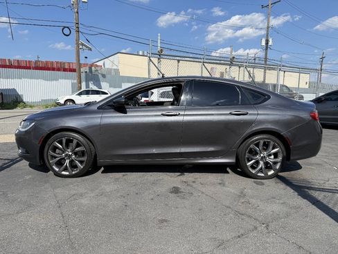 Used 2015 Chrysler 200 S w/ Navigation & Sound Group I AWD/4WD image 3