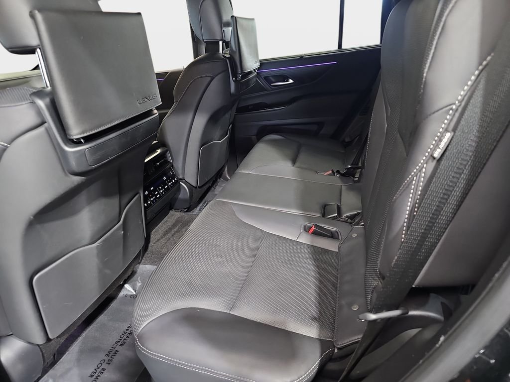 Certified 2025 Lexus LX 600 4WD w/ Appearance Package image 16