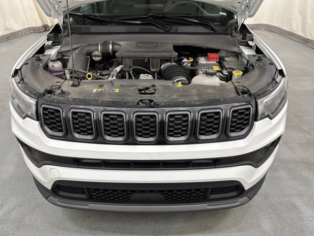 Used 2025 Jeep Compass Latitude AWD/4WD image 23