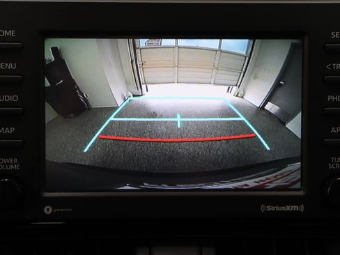 Used 2021 Toyota RAV4 XLE FWD image 21