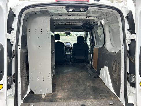 Used 2019 Ford Transit Connect XLT FWD image 17