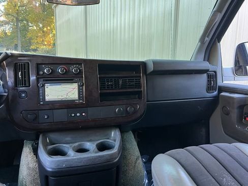 Used 2014 GMC Savana 1500 RWD image 13