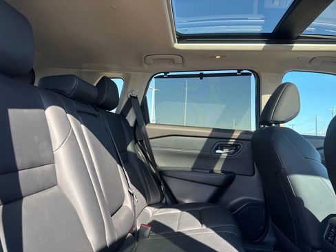 Certified 2023 Nissan Rogue SL w/ SL Premium Package FWD image 26