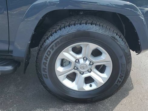Used 2024 Toyota 4Runner SR5 Premium w/ Moonroof Package AWD/4WD image 6