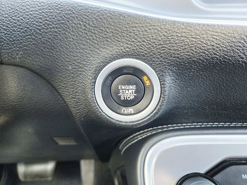 Used 2022 Dodge Challenger GT image 32