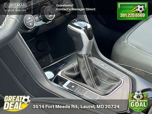 Used 2024 Volkswagen Taos SE FWD image 16