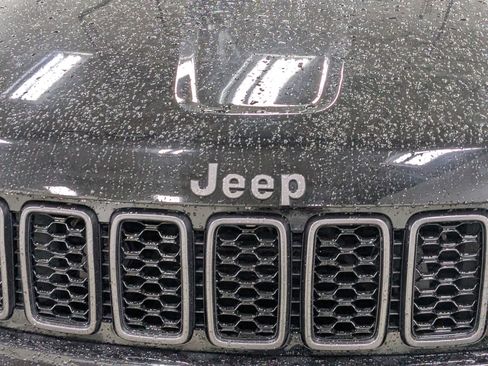 Used 2019 Jeep Grand Cherokee High Altitude image 12