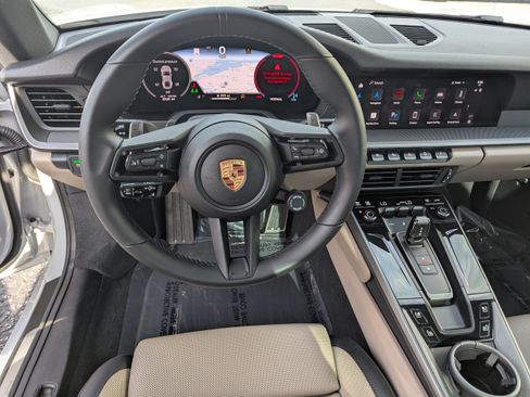 Certified 2025 Porsche 911 Carrera image 18