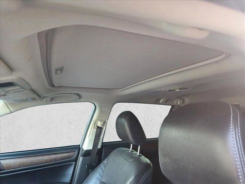 Used 2017 Subaru Outback 2.5i Limited image 14