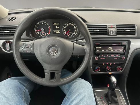 Used 2014 Volkswagen Passat 1.8T S FWD image 11
