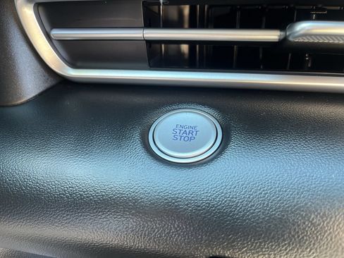 Used 2023 Hyundai Elantra SEL FWD image 15