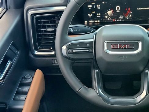 New 2026 GMC Canyon AT4 AWD/4WD image 13