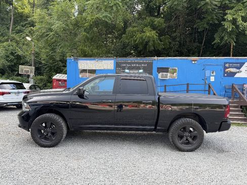 Used 2014 RAM 1500 Express w/ Black Ram 1500 Express Group AWD/4WD image 2