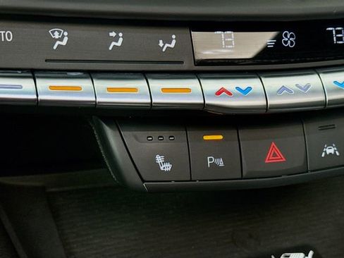 Used 2020 Cadillac CT4 V w/ Technology Package image 23