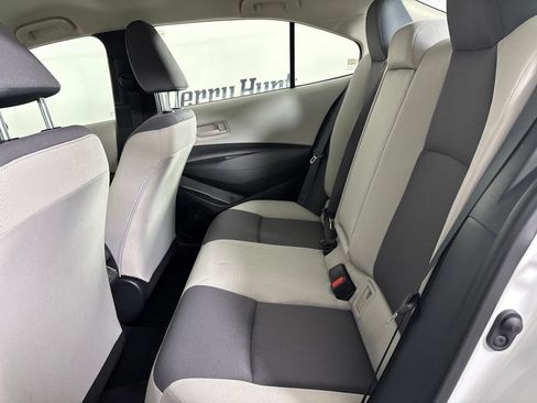 Used 2025 Toyota Corolla LE FWD image 23