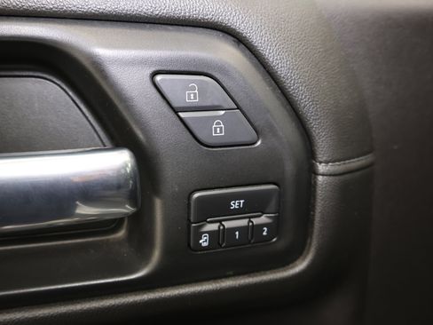 Used 2021 Chevrolet Silverado 1500 LTZ w/ LTZ Premium Package image 45