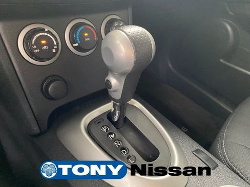 Used 2013 Nissan Rogue SV image 17