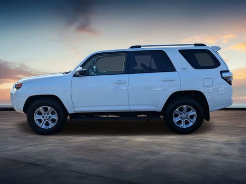 Used 2023 Toyota 4Runner SR5 image 6