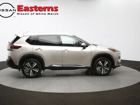 Used 2022 Nissan Rogue SL w/ SL Premium Package image 64