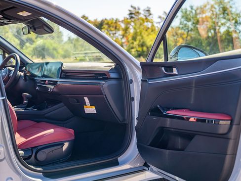 New 2026 Kia K5 GT-Line image 11