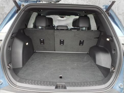 Used 2025 Chevrolet Equinox LT w/ Convenience Package II AWD/4WD image 11
