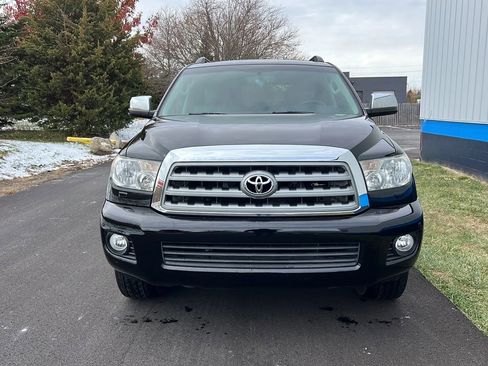 Used 2010 Toyota Sequoia Limited image 2