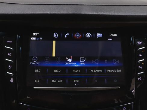 Used 2019 Cadillac Escalade ESV Premium Luxury image 41