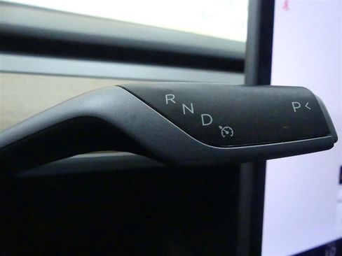 Used 2023 Tesla Model 3 Standard Range RWD image 17